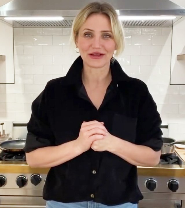 Cameron Diaz, 49 anni, ha spiegato di non curarsi del suo aspetto estetico e addirittura di non 'lavarsi mai la faccia'