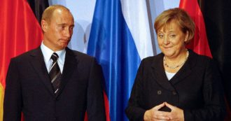 La dipendenza tedesca dal gas russo, così ora la Germania critica l’eredità di Merkel: “Putin il suo più grande errore?”