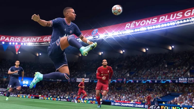 FIFA 22, Mbappé intercetta al volo. O è un cross?