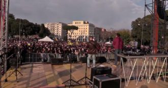 Roma, concerto per la pace in piazza San Giovanni. Noury (Amnesty): “Oggi i produttori di armi sono come quelli che ridevano dopo il terremoto”